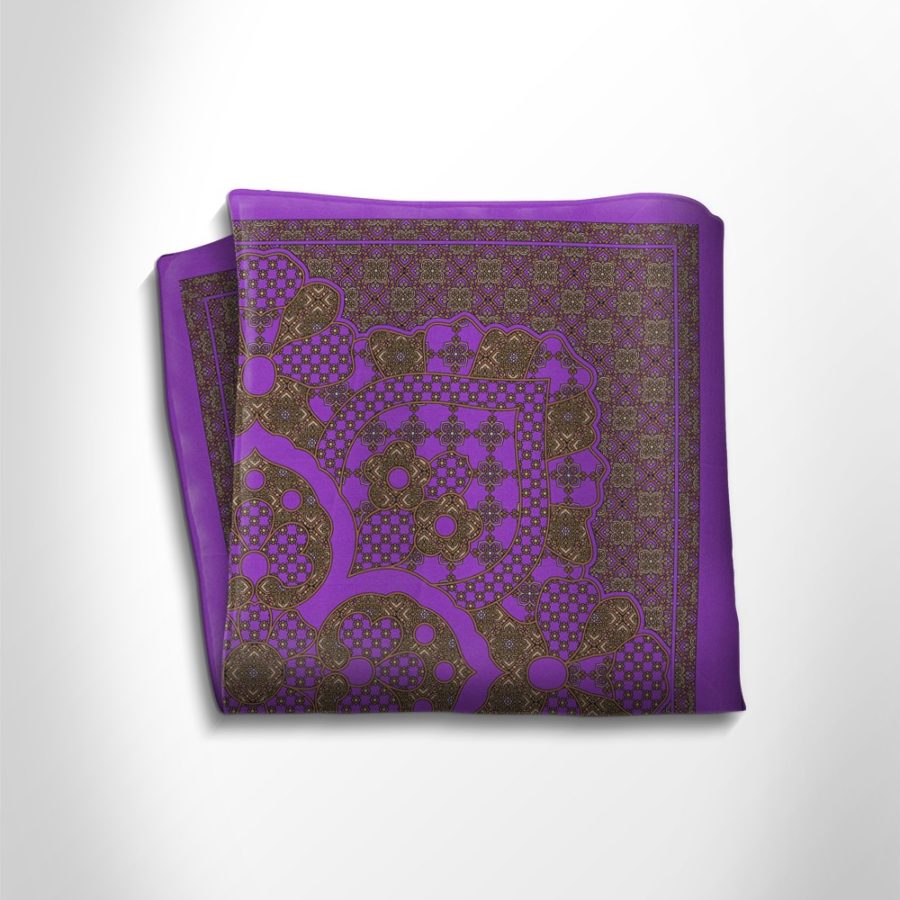 Pocket square in precious satin silk