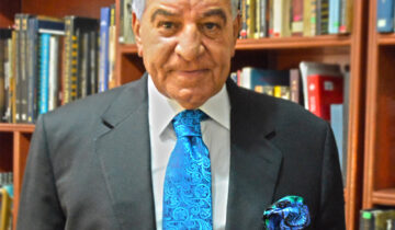 Famous archaeologist and Minister of  Egyptian Ancient Affairs Zahi Hawass choose Italo Ferretti