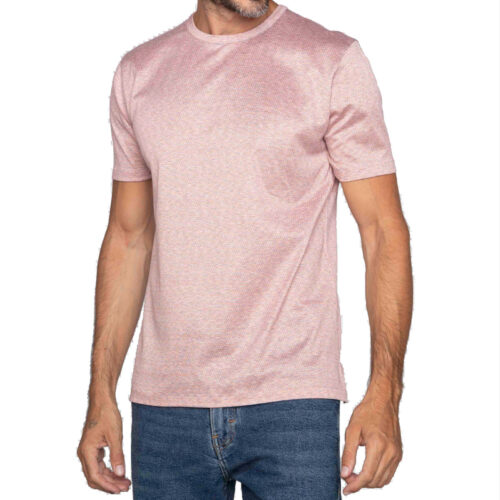 Man wearing a salmon pink t-shirt in silk and cotton fabric, by Italo Ferretti